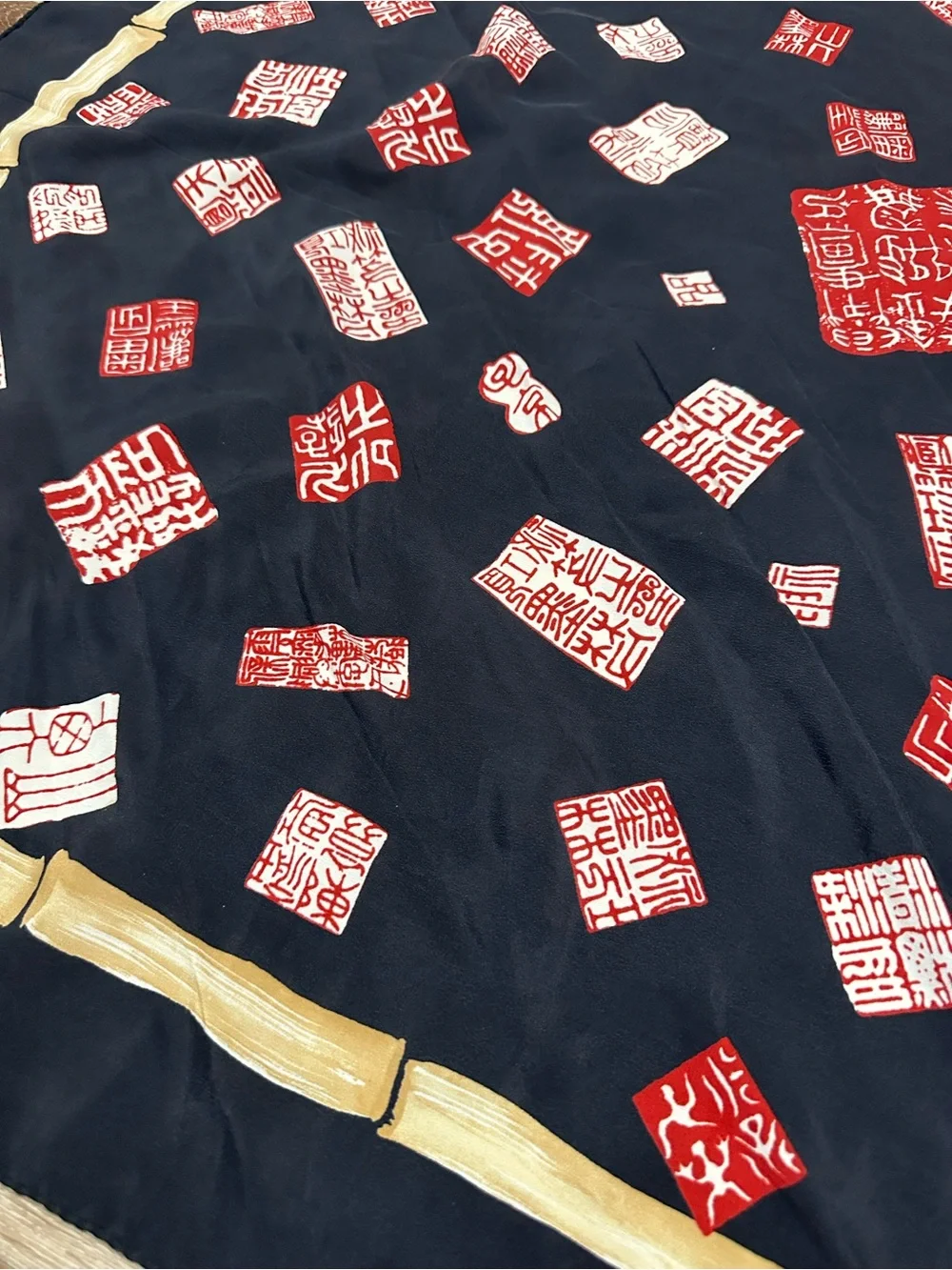 Metropolitan Museum of Art Silk Scarf – Chinese Calligraphy, Made in Italy